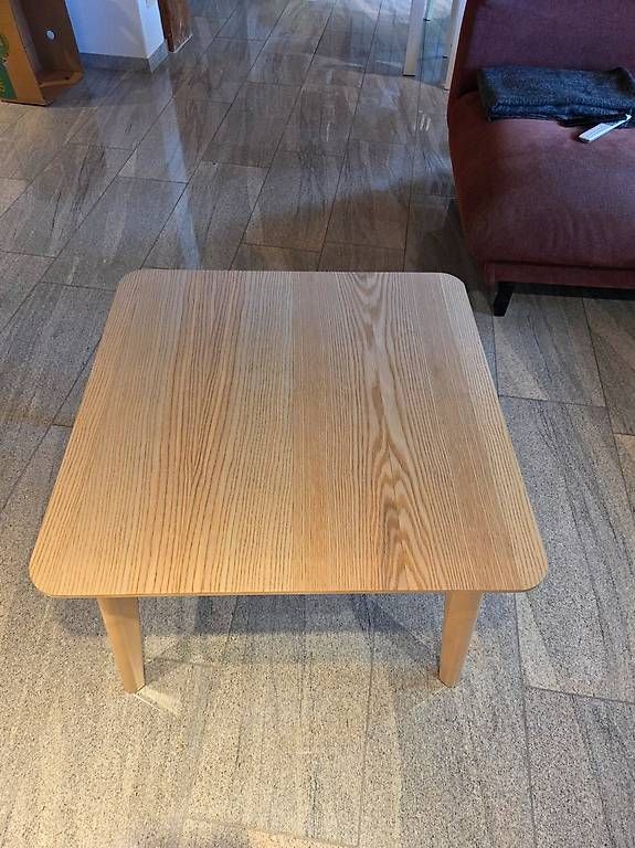 Tavoli: Wohnzimmertisch 70x70cm – Usato da Lenzburg venduto da sfeh 1