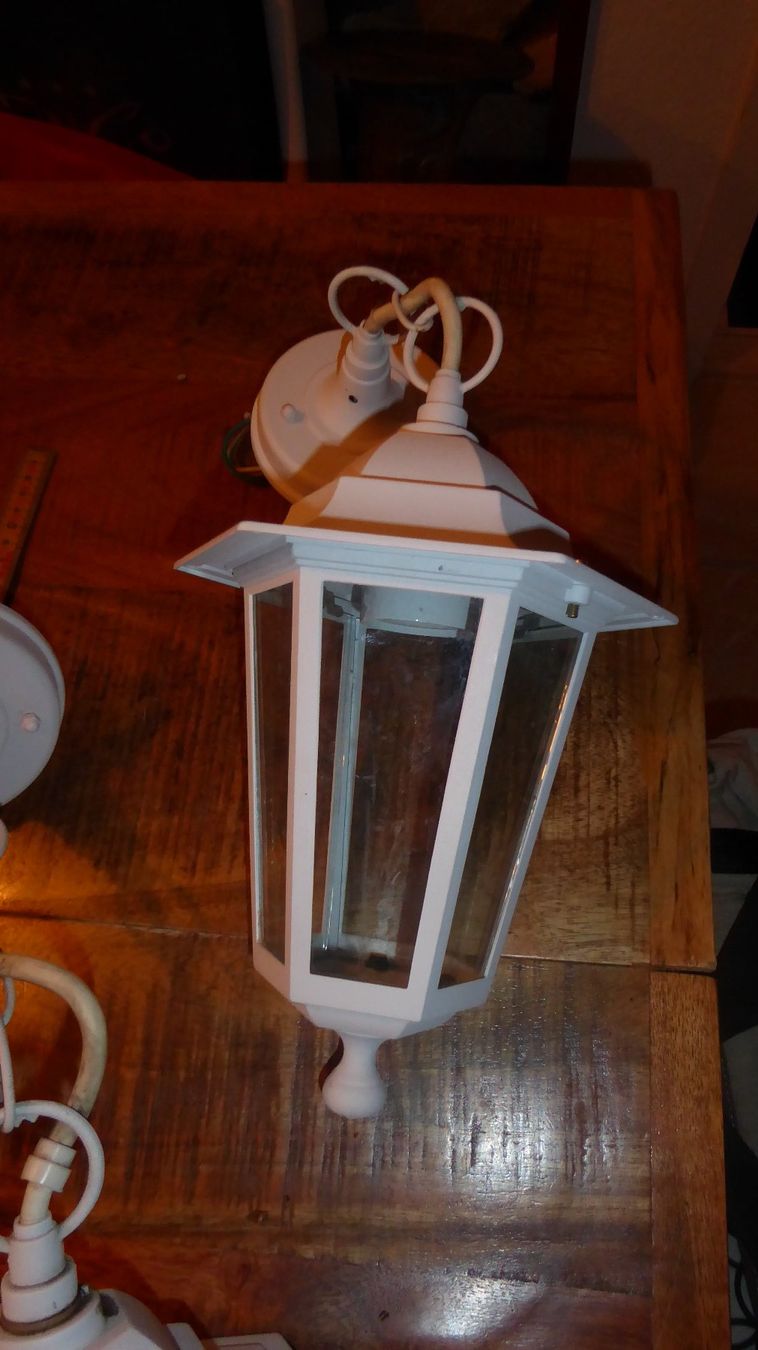 Lampen: Vintage Lampe weiss Laterne – Gebraucht aus Sargans von Benziner 1