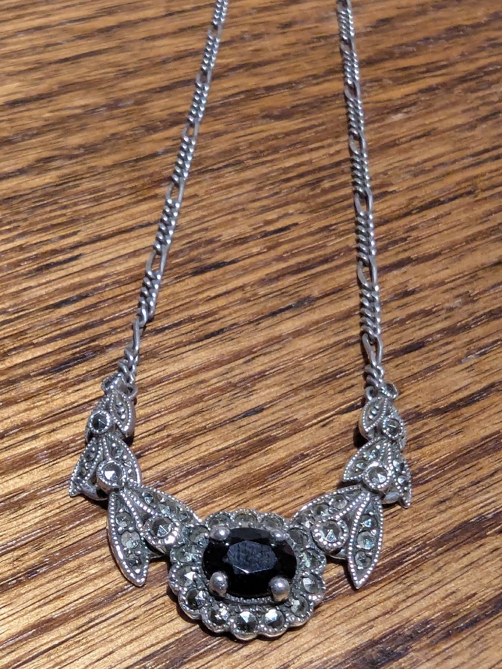 Catenine: Silbercollier mit schwarzem Stein und Markasiten – Usato da Bischofszell venduto da Blende2 3