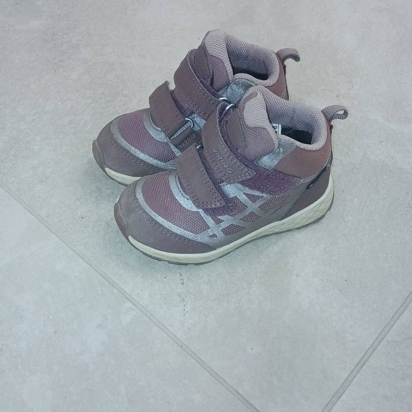 Viking Scarpe per ragazze: Viking Stiefel Grösse 25 – Usato da Stäfa venduto da Armin_Dervic