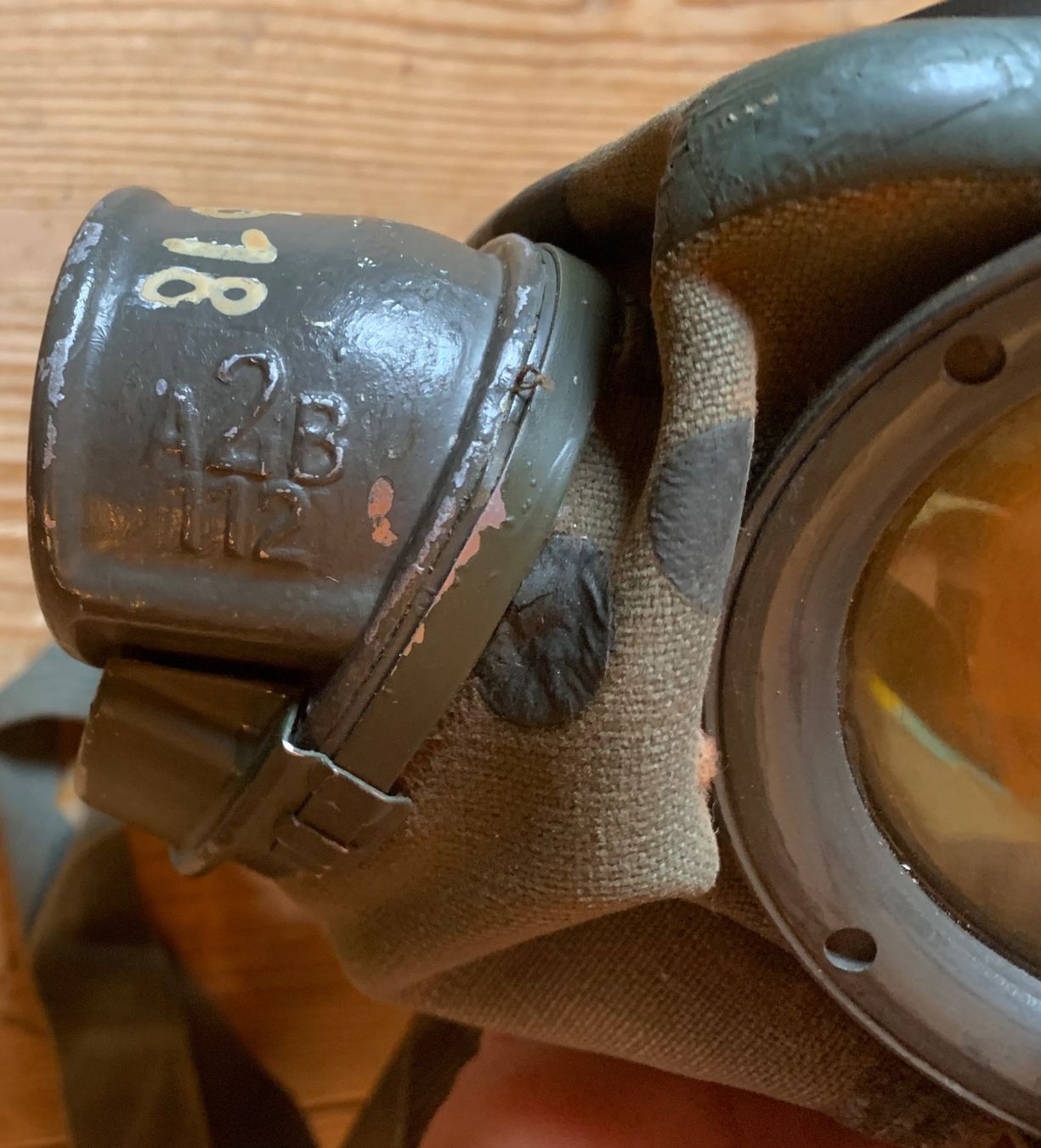 Protezione per viso e udito: Gasmasken der Wehrmacht – Usato da Goldingen venduto da Bergler012 4