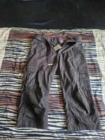 C&A CLOCKHOUSE 3/4 Shorts, black, Grösse: 33
