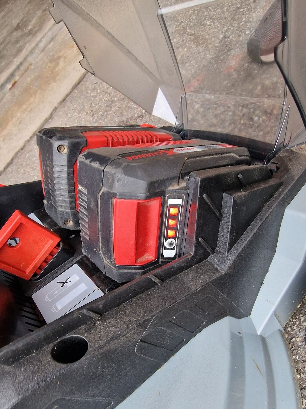 Einhell Rasenmäher: Akkumäher Einhell GE-CM 36 Li-Solo mit 2 Akkus – Gebraucht aus Chur von lir_b7jw 3