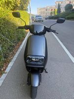 Yadea M33  Elektroroller, 100 km Reichweite, 500 Watt
