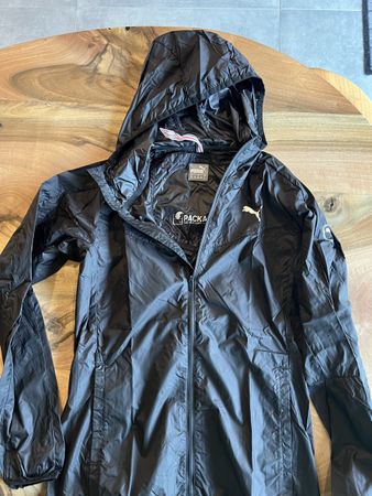 Puma Sportjacke Grösse XS, Top Zustand!