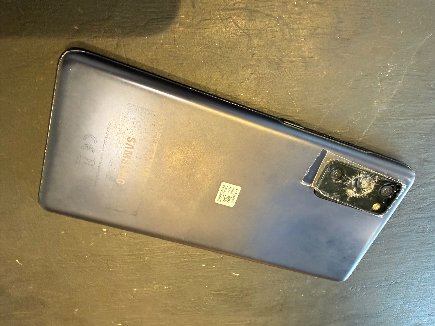 Samsung Handys / Smartphones: Samsung Galaxy S20 FE 128GB – Defekt aus Siebnen von icrservicesolutions 3