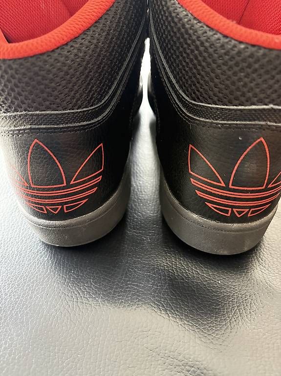 Adidas Chaussures hommes: Adidas Herren Sneaker, Gr. 42 – Neuf (Voir description) à Bremgarten AG par Honeybooker 2