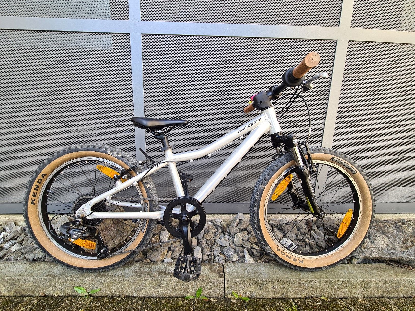 Scott Biciclette: Kinderfahrrad Scott Scale 20 – Usato da Wilen b. Wollerau venduto da Sousi82
