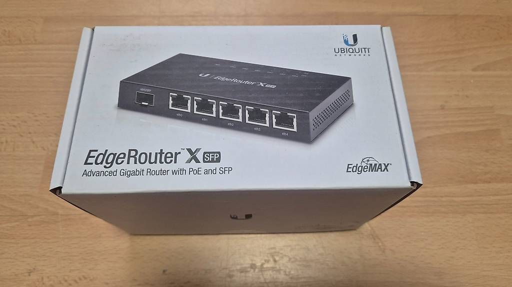 Modem & Router: Ubiquiti EdgeRouter X SFP – Nuovo e nell'imballaggio originale da St. Erhard venduto da fro9000