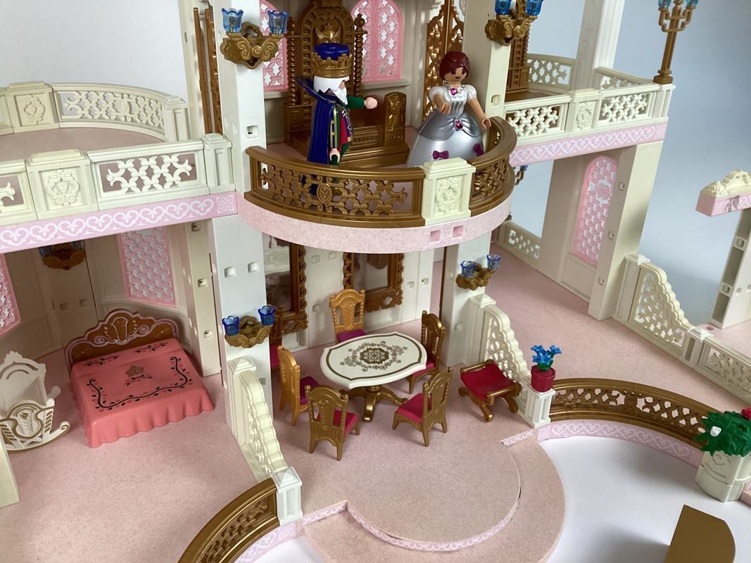 Playmobil Giocattoli: PLAYMOBIL Schloss – Usato da Zürich venduto da Restwert_Zuerich 2
