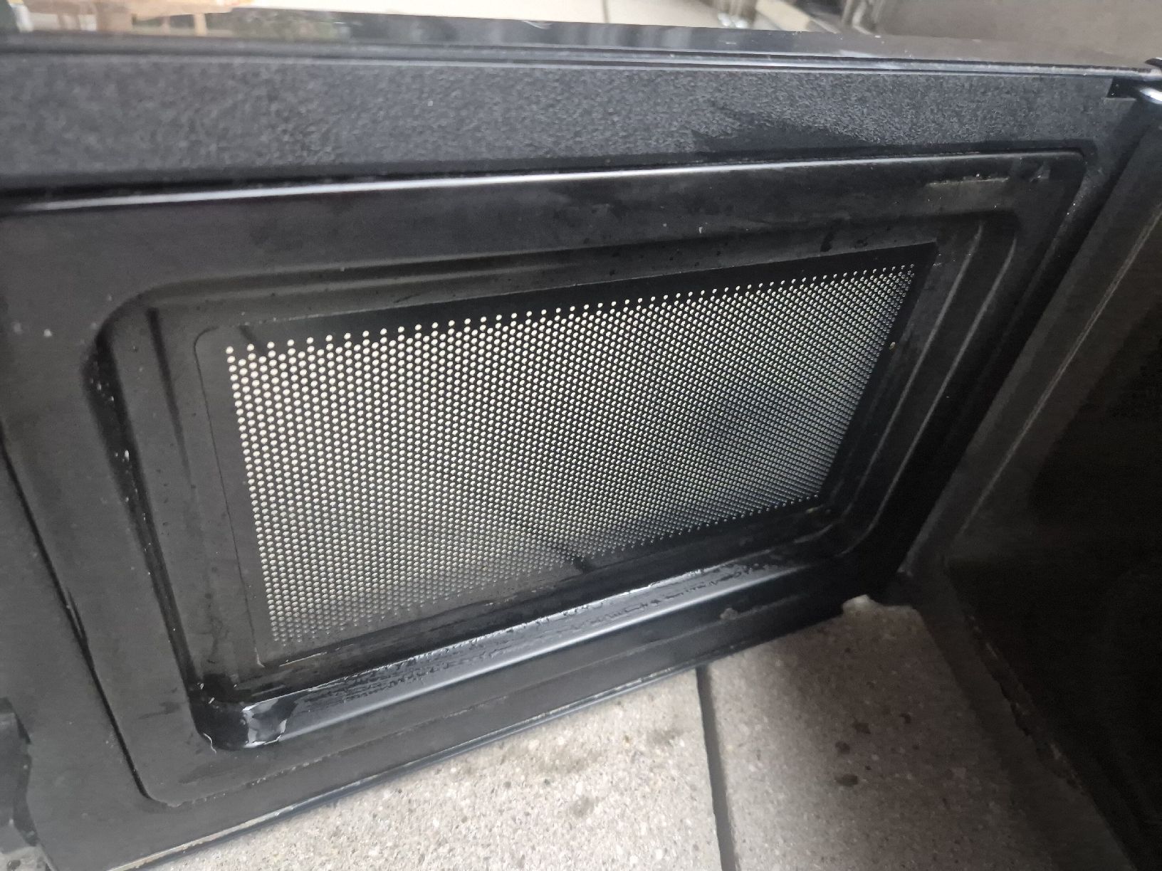 Sharp Forni: Sharp Microwave  – Usato da Basel venduto da and_zvv7 2