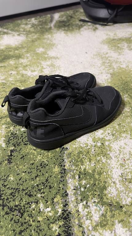 Herrenschuhe: Nike Sneaker schwarz  Grösse 38 – Gebraucht aus Pratteln von mer_lkt6