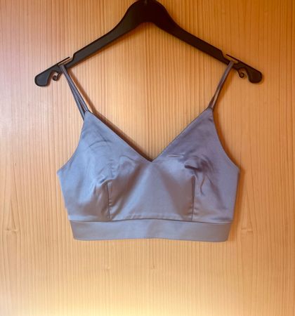 Crop top gris argenté