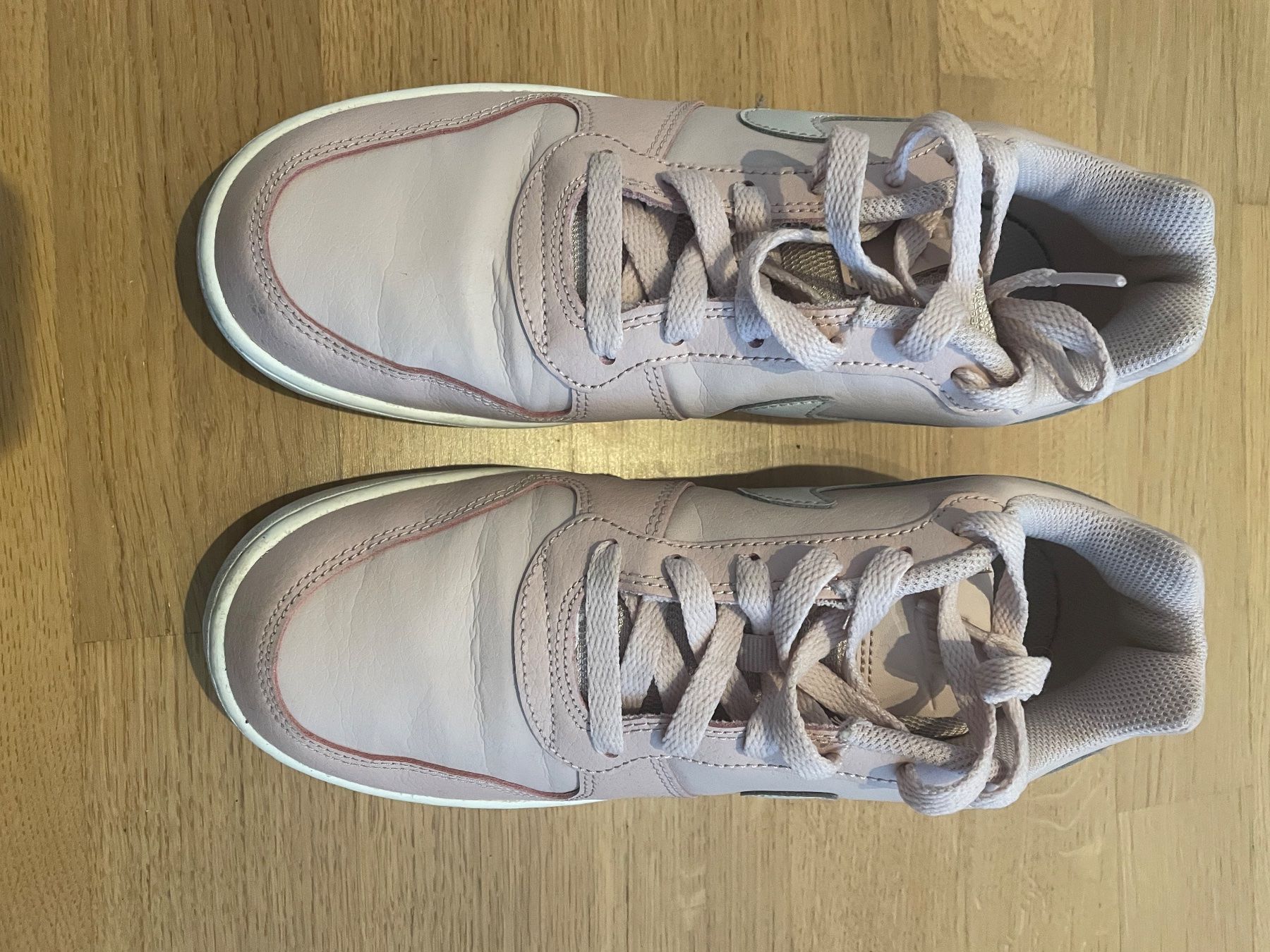 Scarpe da donna: Nike – Usato da Luzern venduto da ___saz_