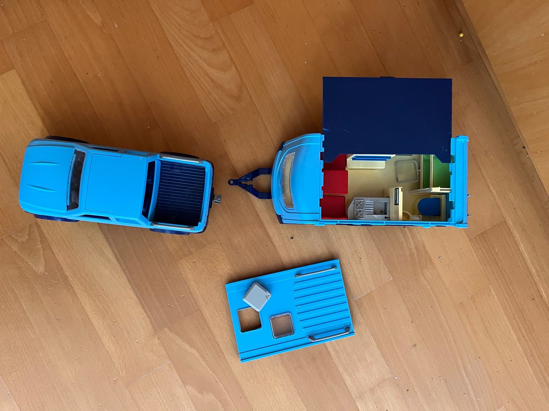Playmobil Giocattoli: Playmobil Pickup und Wohnwagen 9502 – Usato da Goldach venduto da SSRConzept 4