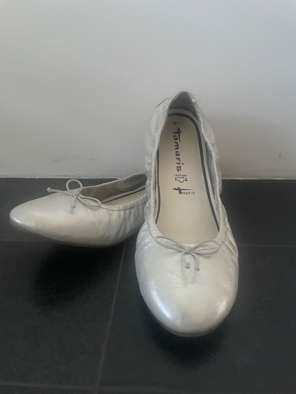 Tamaris Damenschuhe: TAMARIS  Ballerinas - Gr. 41 – Gebraucht aus Hünenberg See von DND5