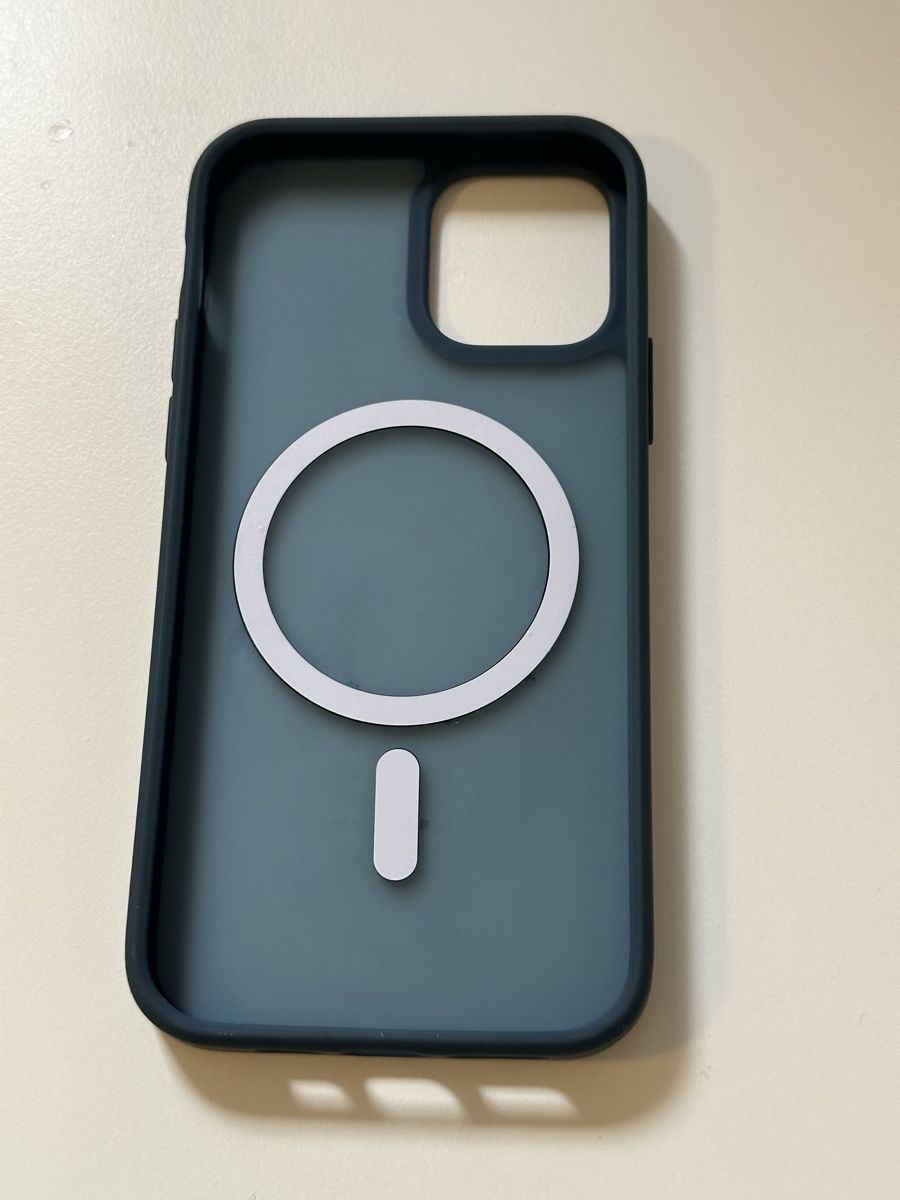Cover & Protezioni schermo: iPhone 12 Pro Hülle + Schutzglass – Usato da Basel venduto da olgarachel 2