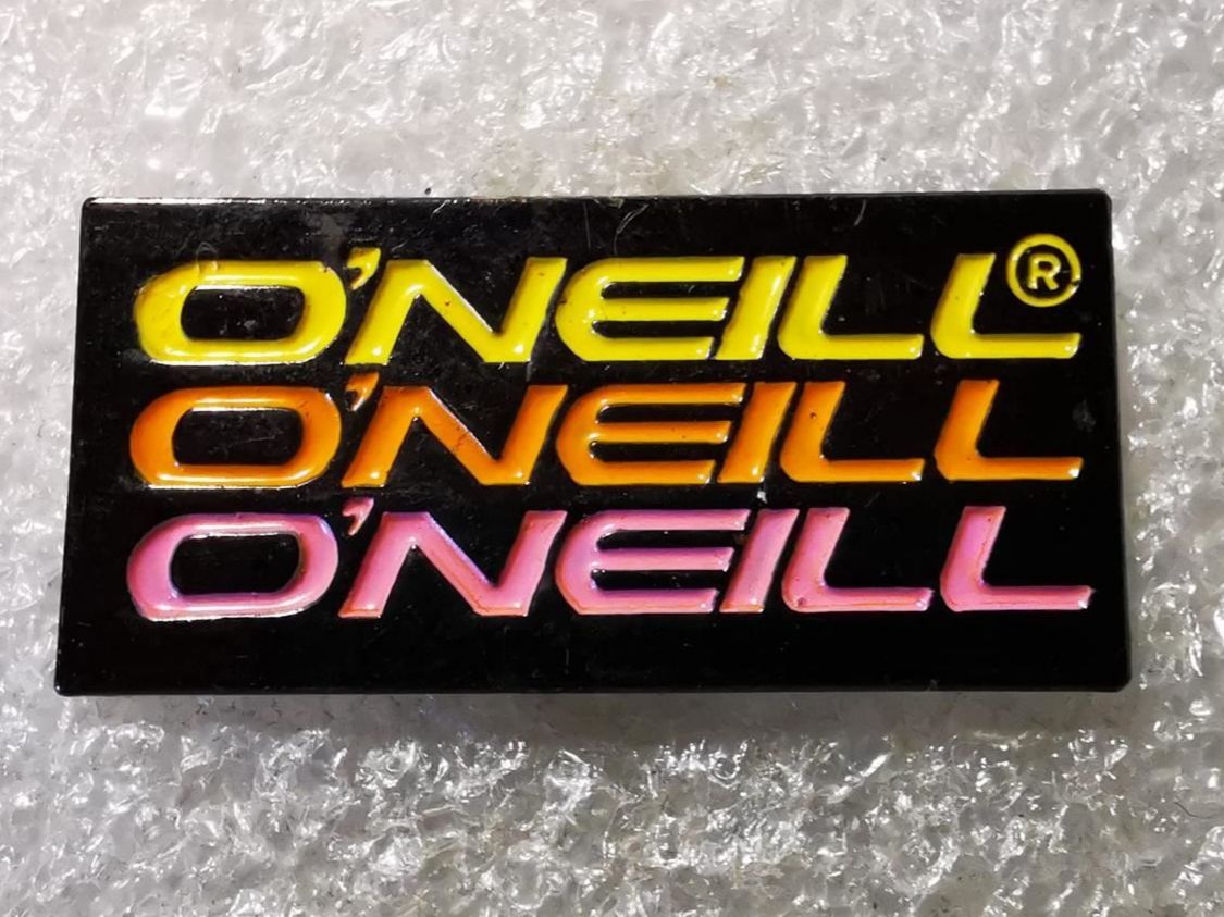 Broschen & Nadeln: Ansteckpin 9: O'Neill – Gebraucht aus Oppligen von Pin-Fall-Shop