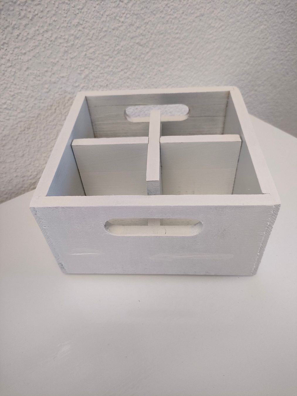 Set di tavolo e panche: Wunderschöner Tisch Caddy mit vier Kammern – Usato da Dietikon venduto da Branquinha1981 5