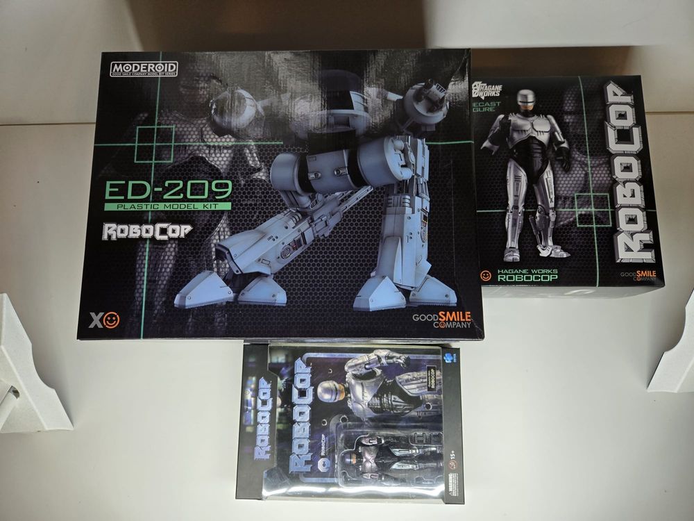 ROBOCOP SET FIGURINES (Neu und originalverpackt) in Bévilard für CHF 51 ...