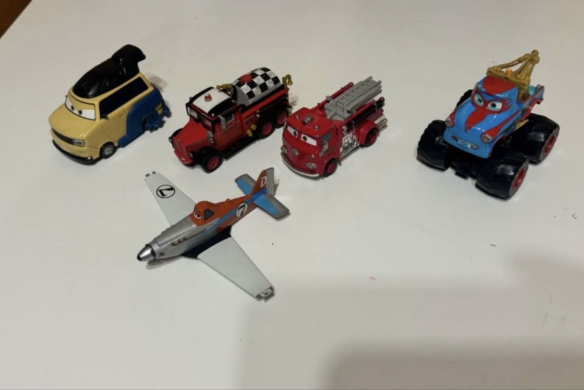 Disney Modellini d'auto: Disney Pixar cars  – Usato da Ilanz venduto da tai_q2yd