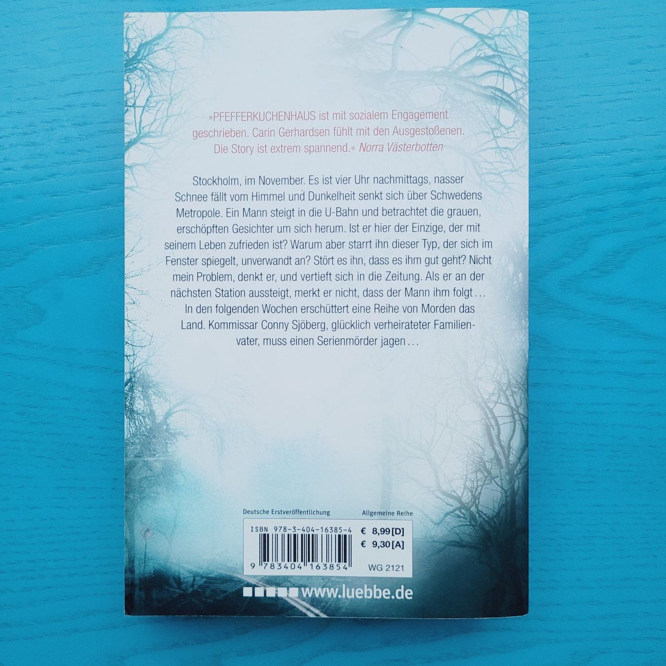 Libri: Pfefferkuchenhaus- Carin Gerhardsen – Usato da SCHÜBELBACH venduto da CoKaHa 1