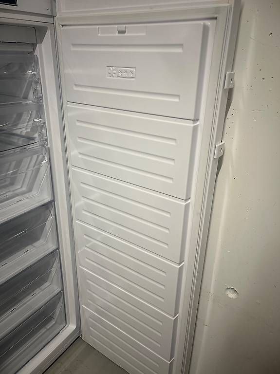 Gefrierschrank: Gefrierkombi – Gebraucht aus Riehen von str_jhy8 2