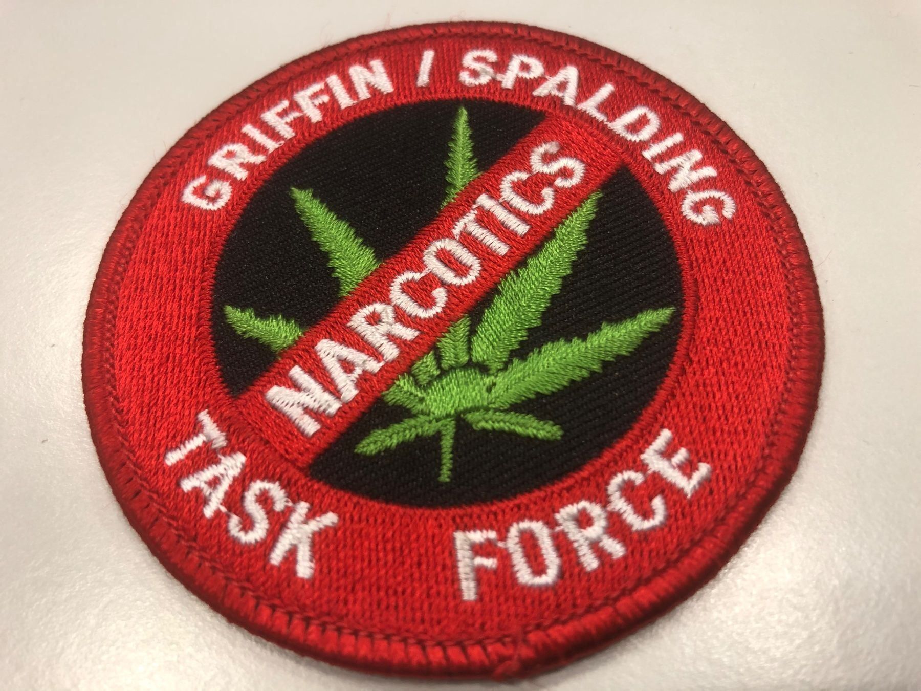 Plaketten & Abzeichen: abzeichen badge police narcotics drugs – Gebraucht aus Lyss von Schmuggler