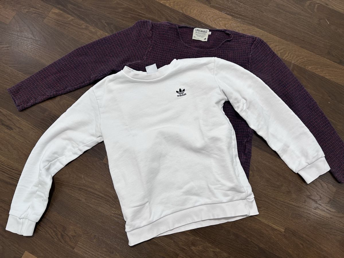 Maglioni & Felpe: Zwei Pullover in Grösse S – Usato da Pratteln venduto da sarax3.-