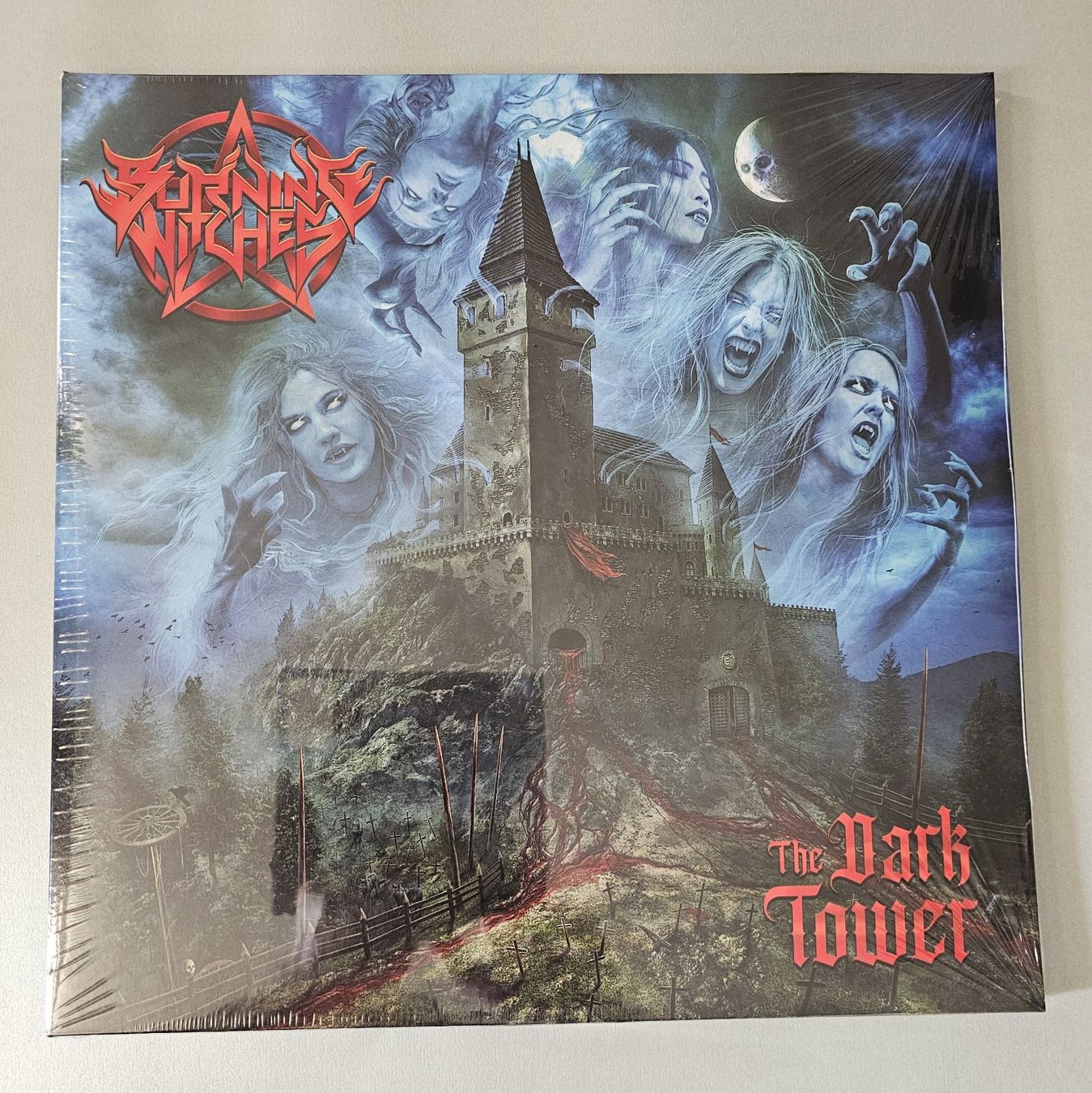 Dischi in vinile: Burning Witches - The Dark Tower - Clear Vinyl – Nuovo e nell'imballaggio originale da Lenzburg venduto da Pa_hcs