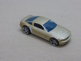 Hot Wheels Ford Mustang GT gold gebraucht bespielt