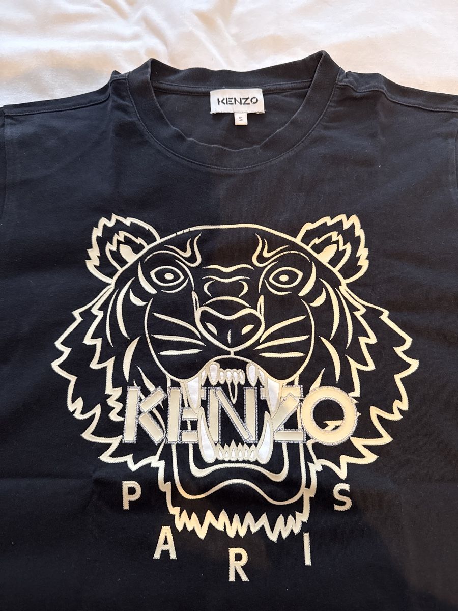 Kenzo T-shirt: T-shirt Kenzo noir – Usato da Lausanne venduto da raf_k5nx 1