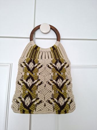 Sac vintage bohème chic en macramé à anses en bois