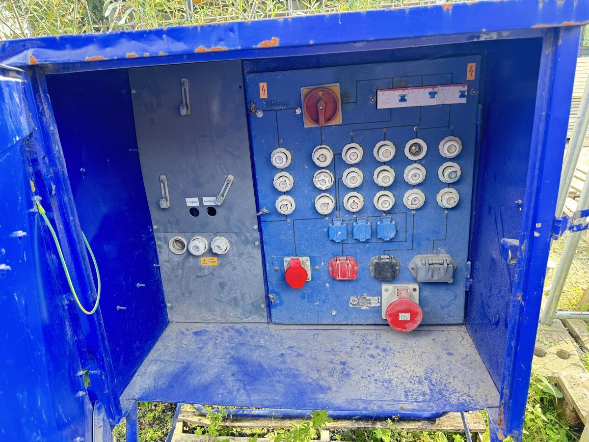 Tutti gli attrezzi: Tableau électrique de chantier 63 A  – Usato da Brislach venduto da Lea_bggmbh 1