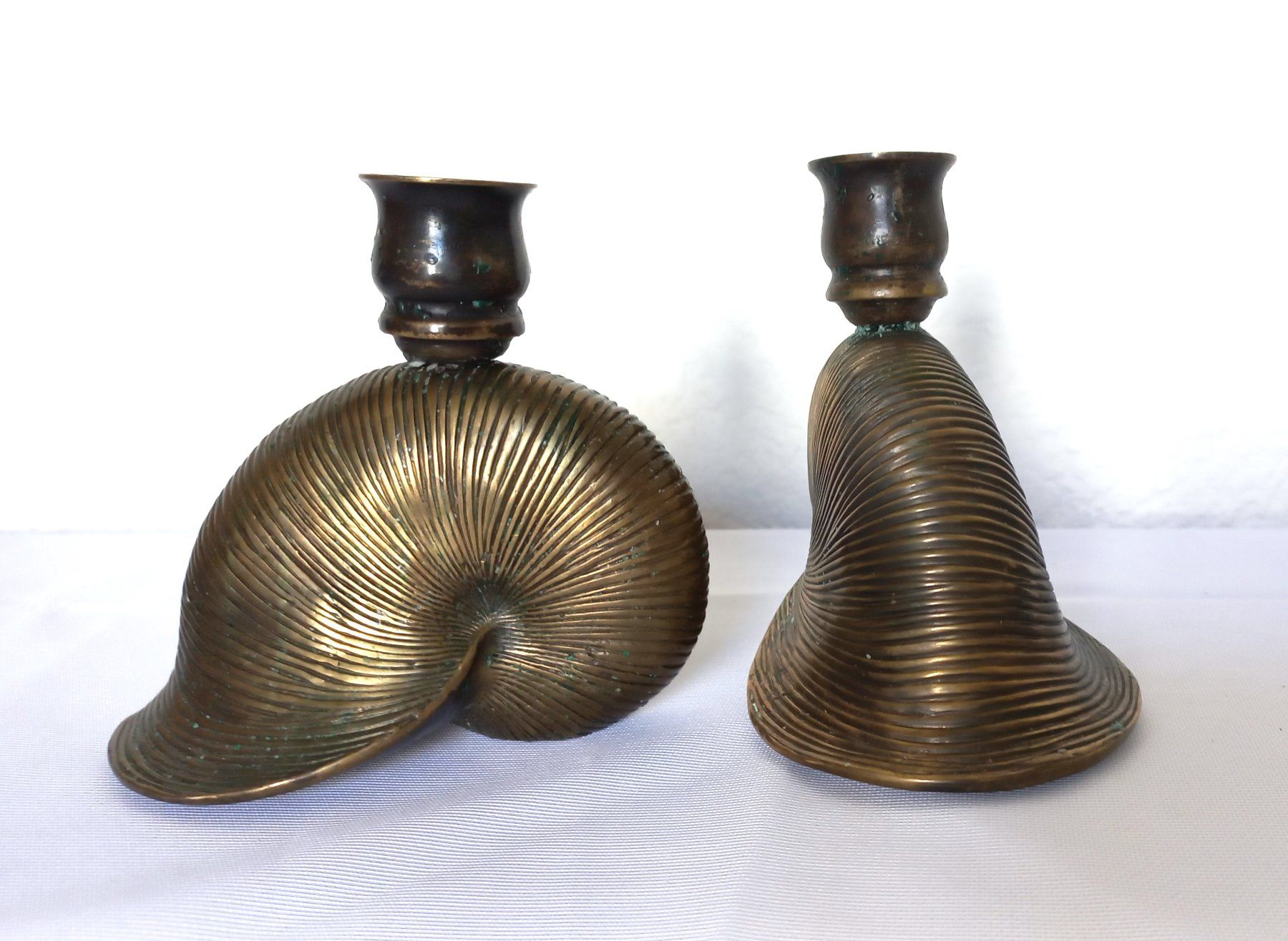 Portacandele: Antike Kerzenständer Nautilusmuschel 2er Set, Messing – Usato da Bévilard venduto da Orscha 3