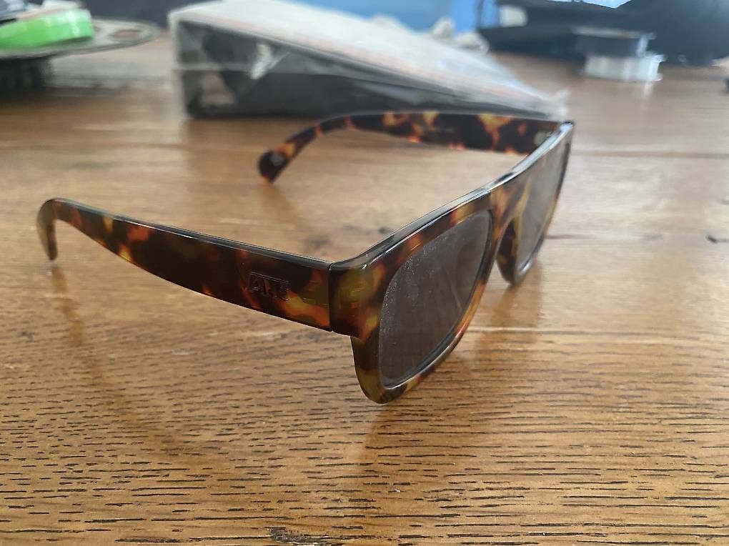 Lunettes & Verres: VANS Squared Off Sonnenbrille  – D'occasion à Zürich par ale_9fkc 2
