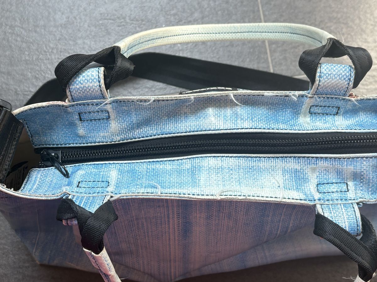 Freitag Borse da donna: Freitag Tasche – Usato da Horgen venduto da Spikystar13 4