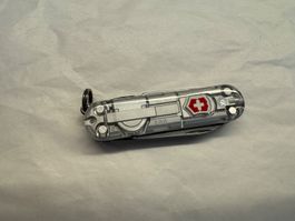 Victorinox Signature Lite