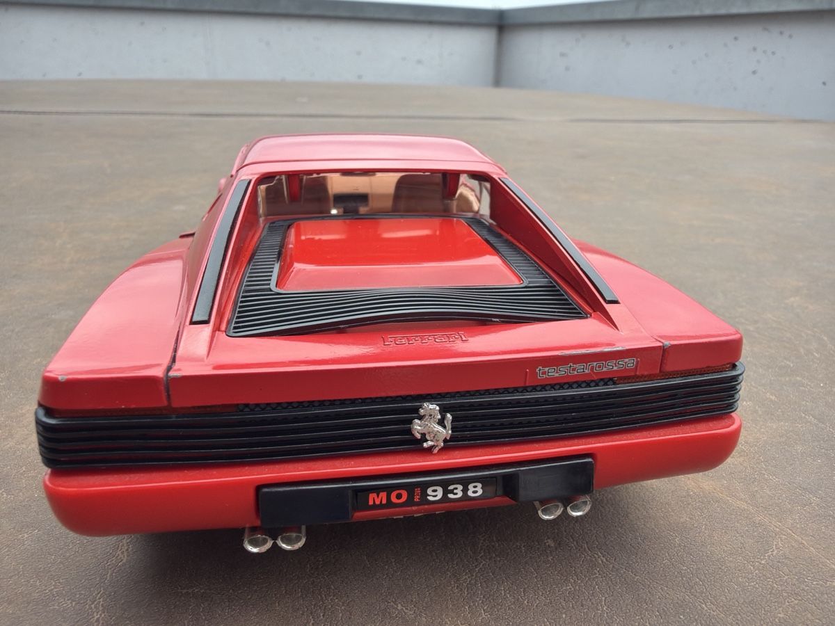 Bburago Modellautos: Ferrari Testarossa  - 1/18 - Bburago – Gebraucht aus Wolfwil von Rolex1 7