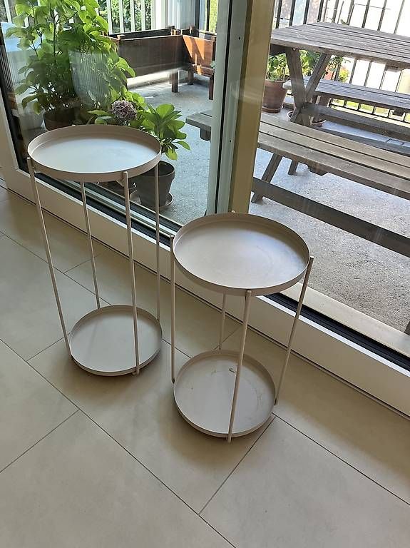 Altro per la casa: Pflanzenständer aus Metall, Beige – Usato da Kloten venduto da nin_hb6n 1