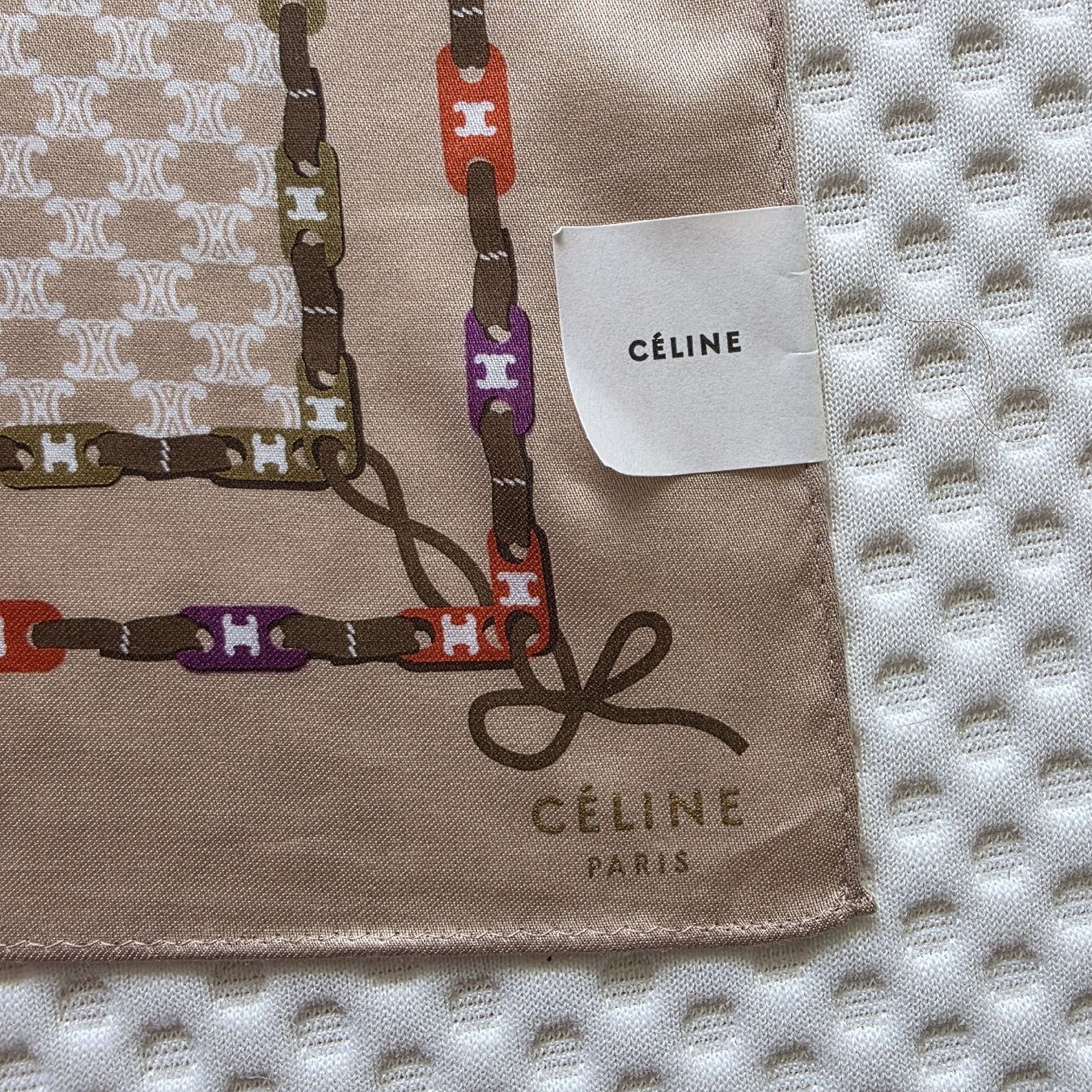 Celine Foulard & Sciarpe: CELINE Baumwolltuch 50x50 cm – Nuovo e nell'imballaggio originale da Zürich venduto da LIMAR 2