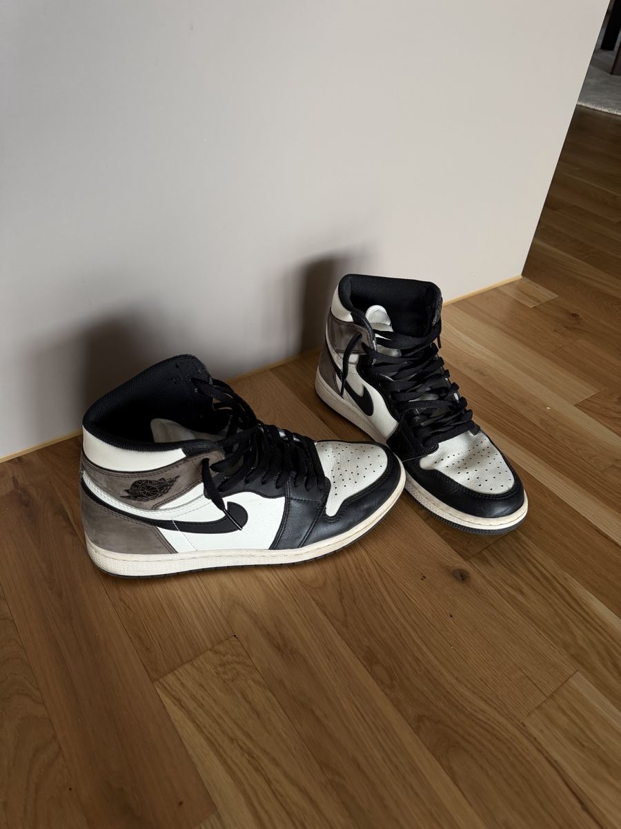 Jordan Scarpe da uomo: NIKE AIR JORDAN 1 HIGH DARK MOCCHA – Usato da Wohlen AG venduto da dan_hk69 1