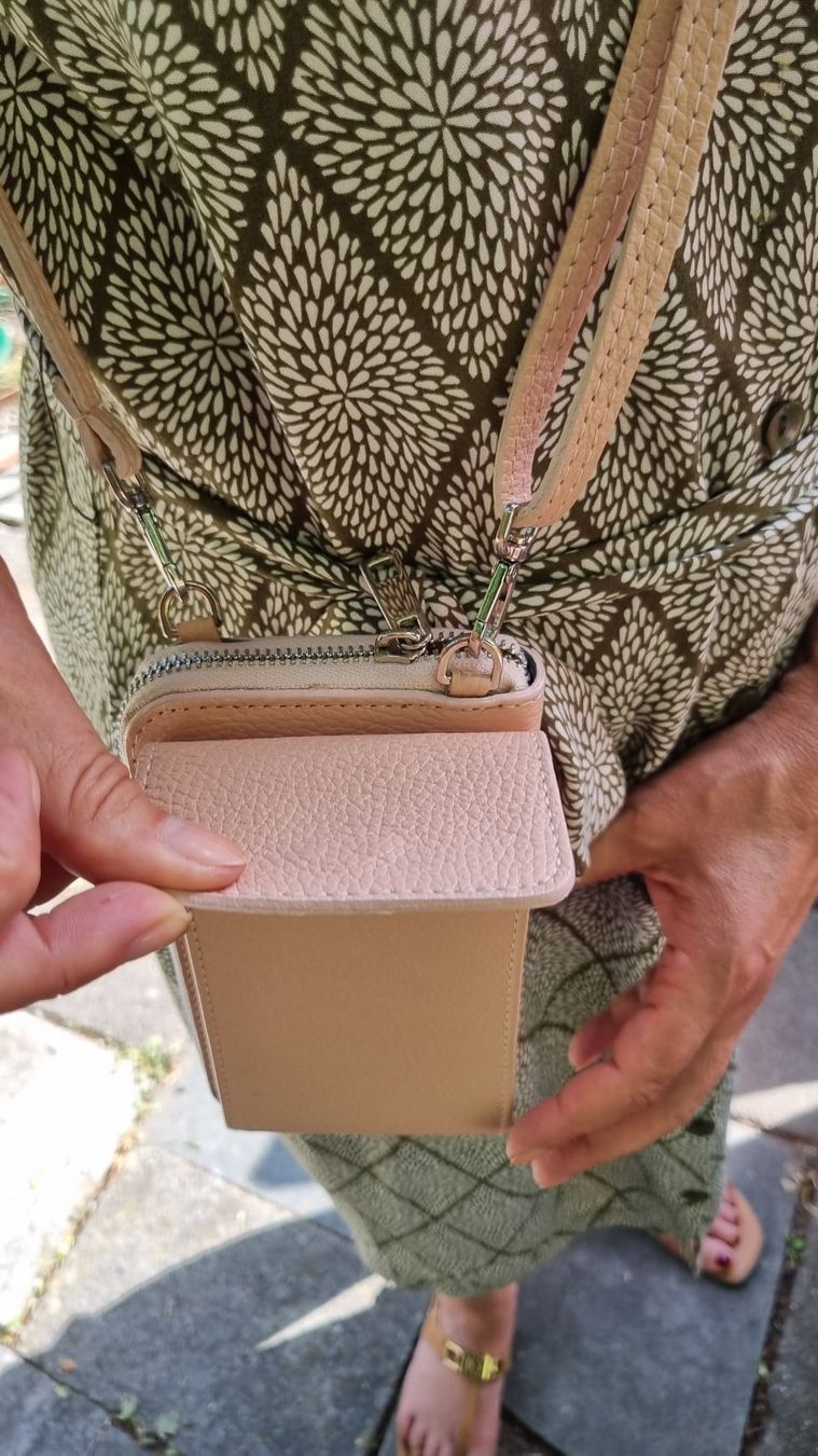 Borse: handy&portemonnaie tasche – Nuovo (secondo la descrizione) da Adliswil venduto da Boncoinsuisse 5