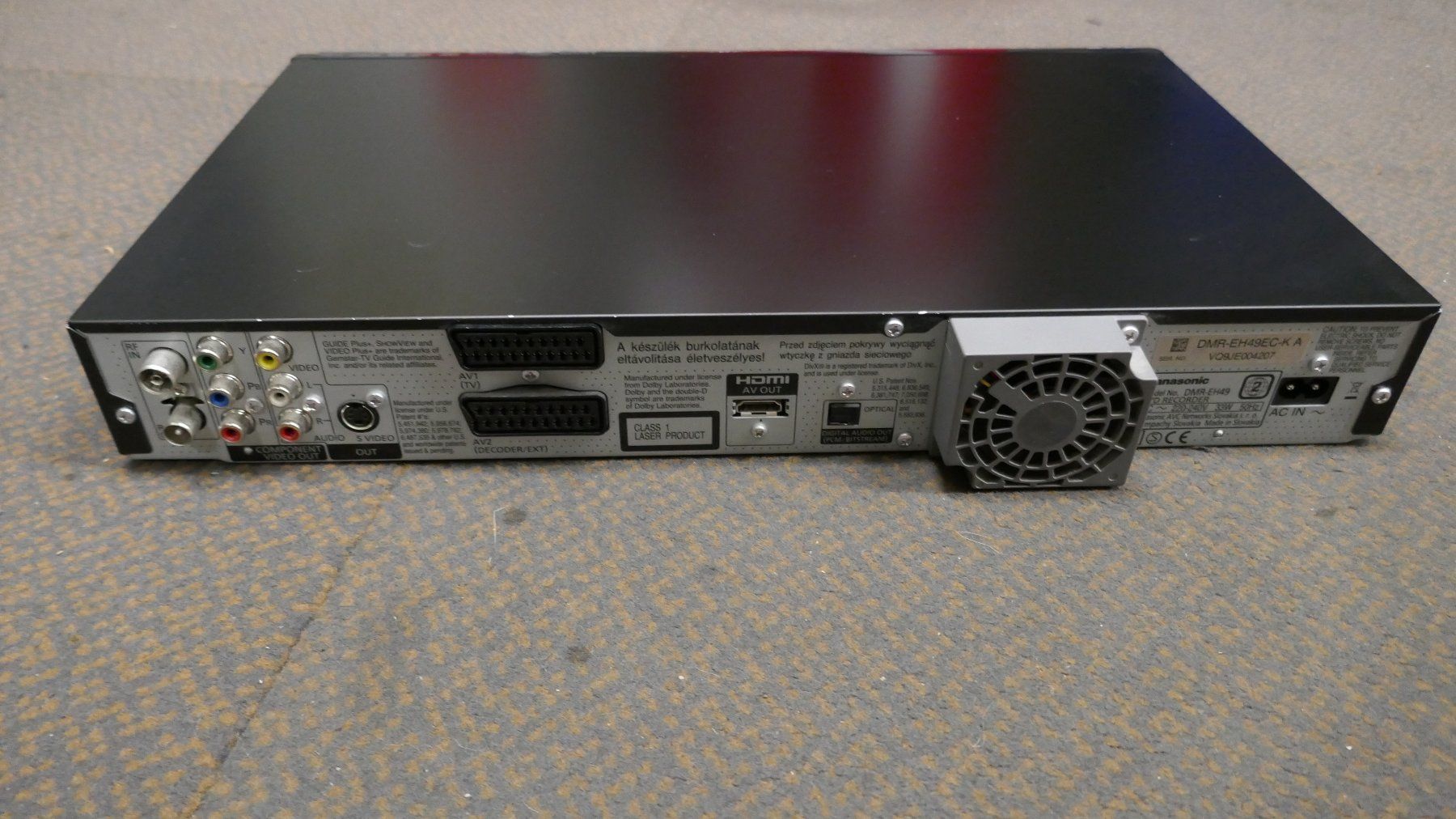 Panasonic Registratori: Panasonic DMR-EH49 DVD Recorder – Nuovo (secondo la descrizione) da Wenslingen venduto da FairlightCMI 1