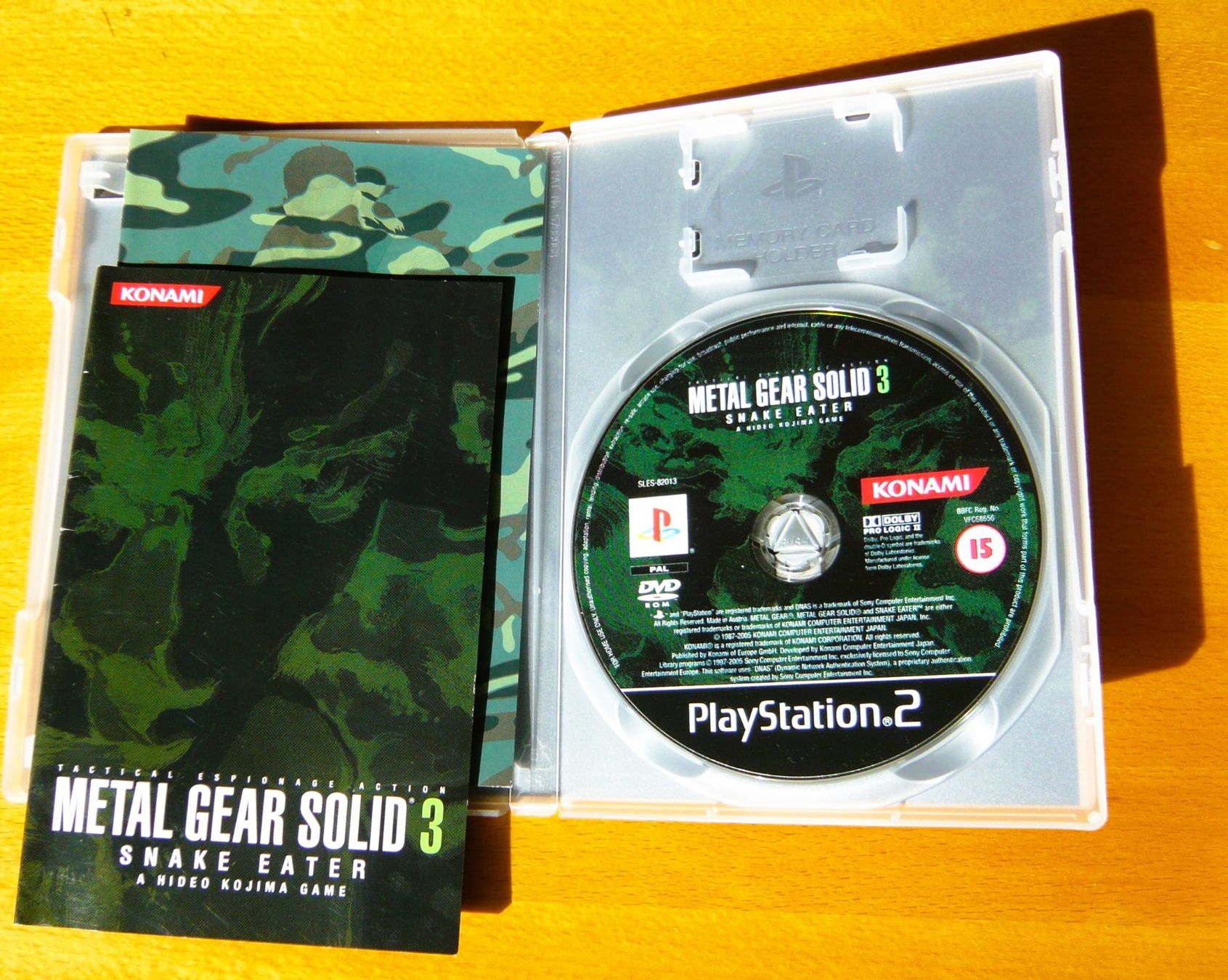 Sony Giochi: PS 2 - Metal Gear Solid 3 Snake Eater, CIB, français – Usato da Onex venduto da Jaguar1986