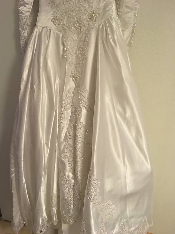 Vestiti: Hochzeitskleid – Usato da Worb venduto da Khloe72 1