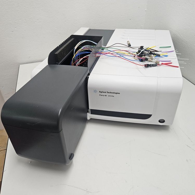 Accessori da laboratorio: Agilent Carry 60 - G6860A UV-Vis – Usato da Niederdorf venduto da LeptonAG_Labor 1