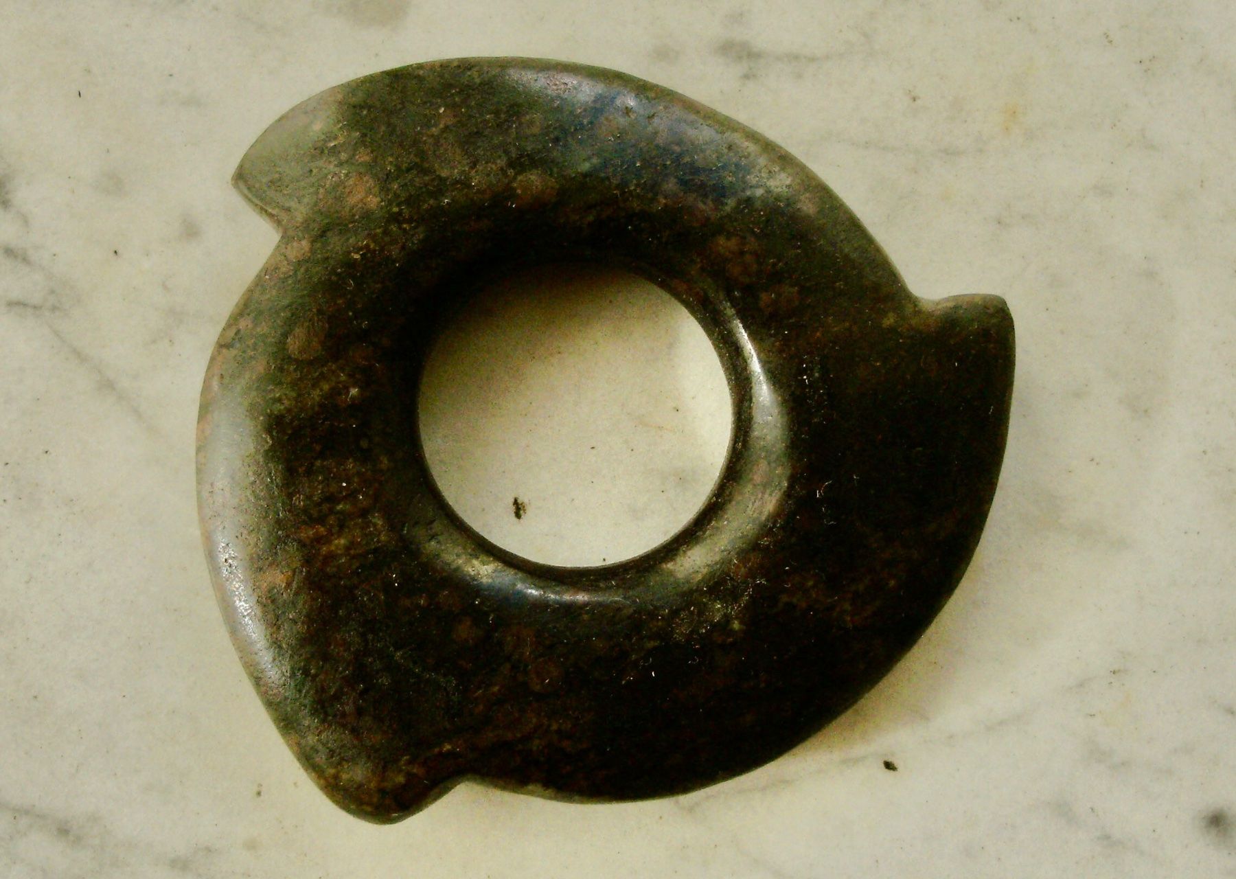 Sculture & Statue: Jade Bi-Scheibe archaisch in dynamischer Form Hetian – Usato da Basel venduto da chinarh891 5