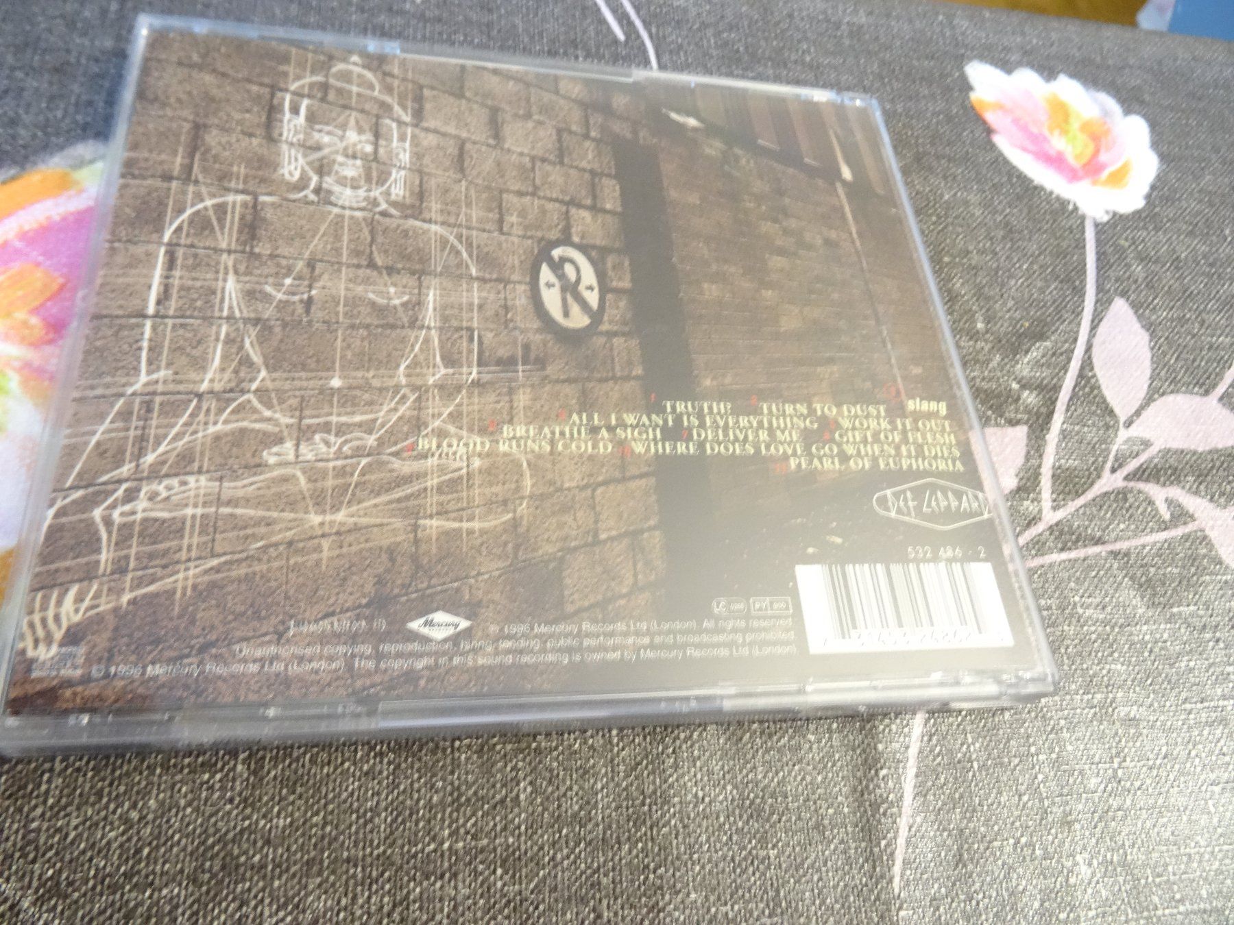 CDs: Def Leppard - Slang CD – Gebraucht aus Olten von Disc-Ausverkauf 1