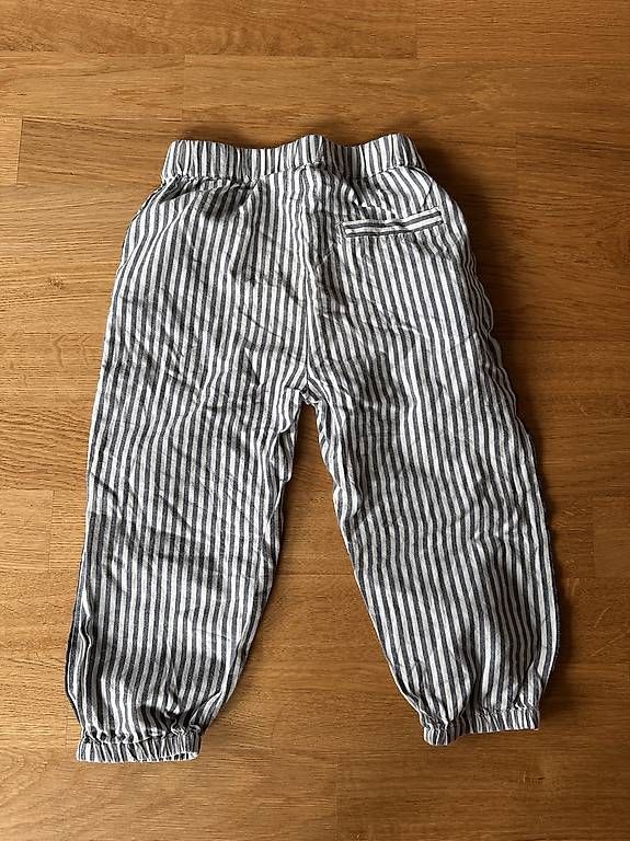 Pantalons: Hosen 98 Mini a ture – D'occasion à Bern par Salamander86 1